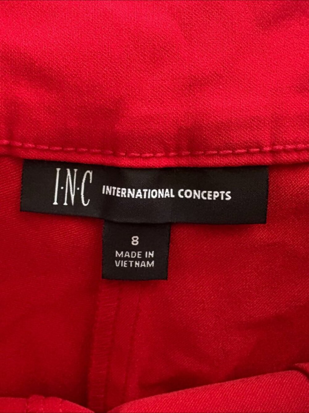 NWT INC International Concepts Red Mid-Rise Flat Front Shorts 5" Inseam Size 8 - Picture 6 of 8